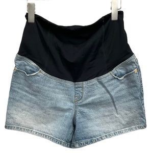 Isabel Maternity‎ Crossover Panel Lightwash Denim Short (size 10, 12, and 14)